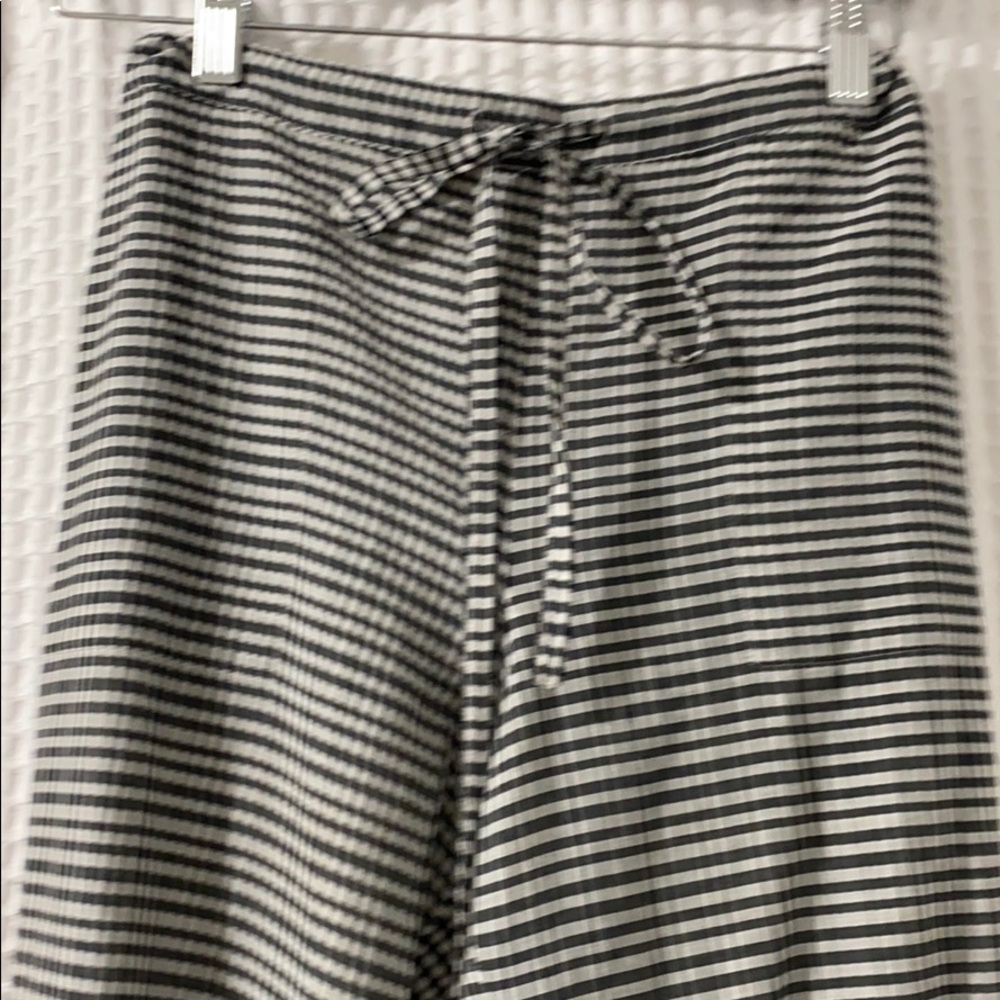 Pants - Picture 2 of 8